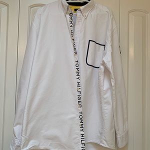 Tommy Hilfiger Button Down